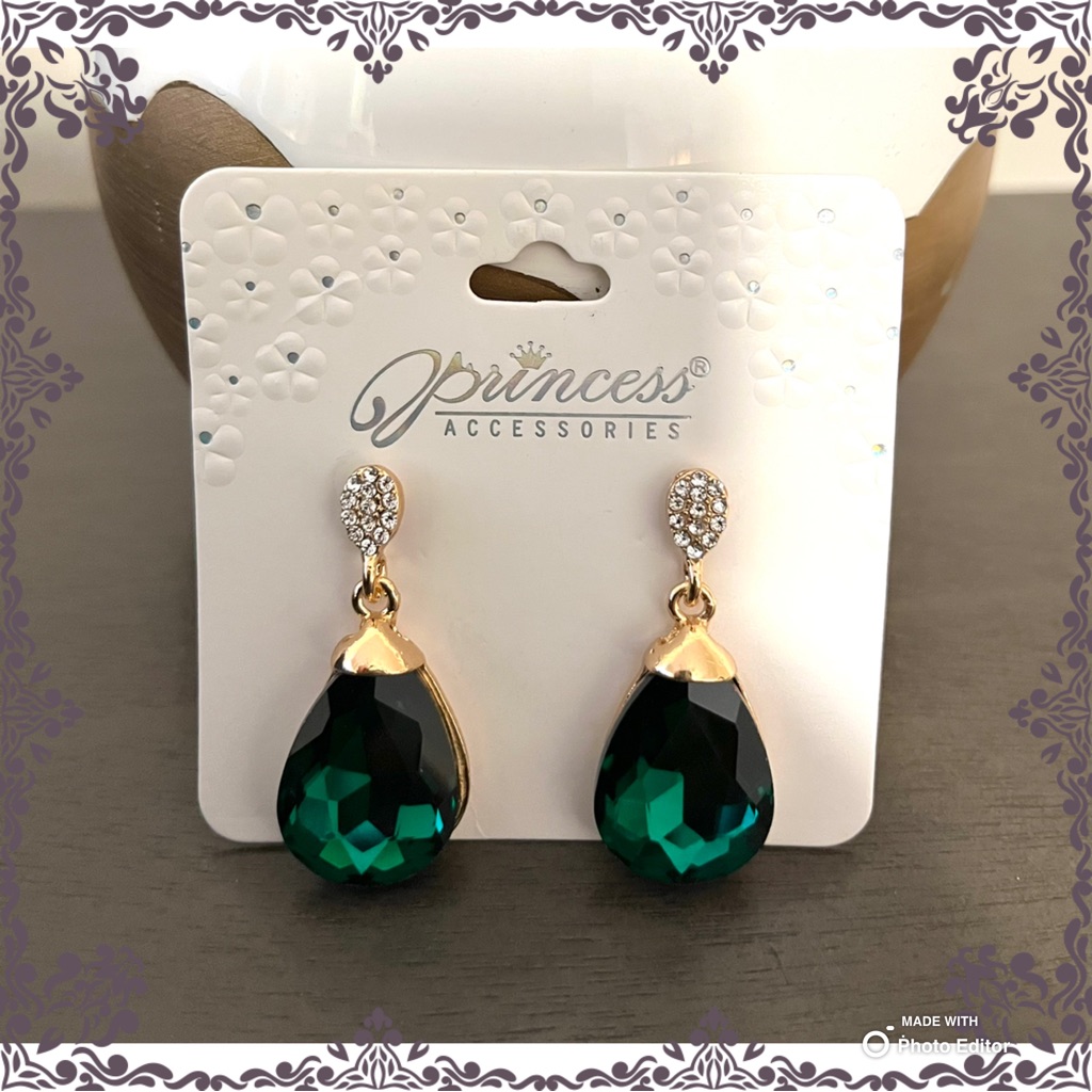 Brand New Emerald Green Teardrop Post Earrings